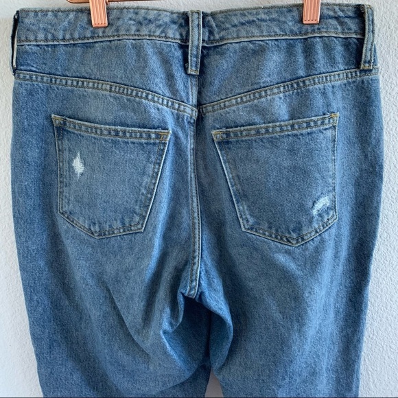 Universal Thread High Rise Straight Leg Jeans 6 - Picture 9 of 9